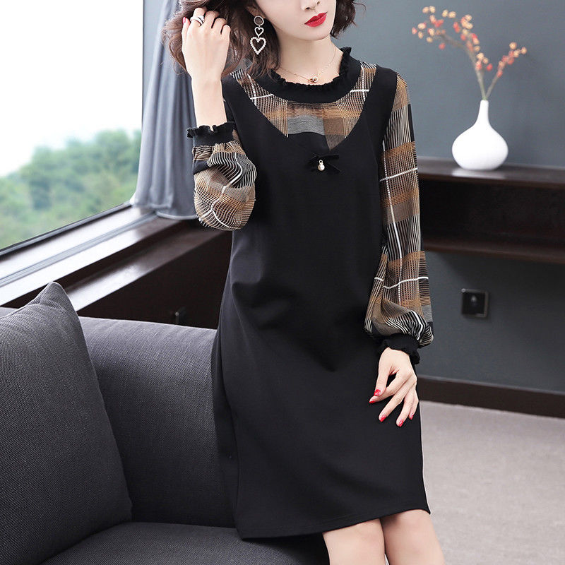 过节又要参加聚会?就穿这些气质连衣裙，精致柔软上档次，忒美