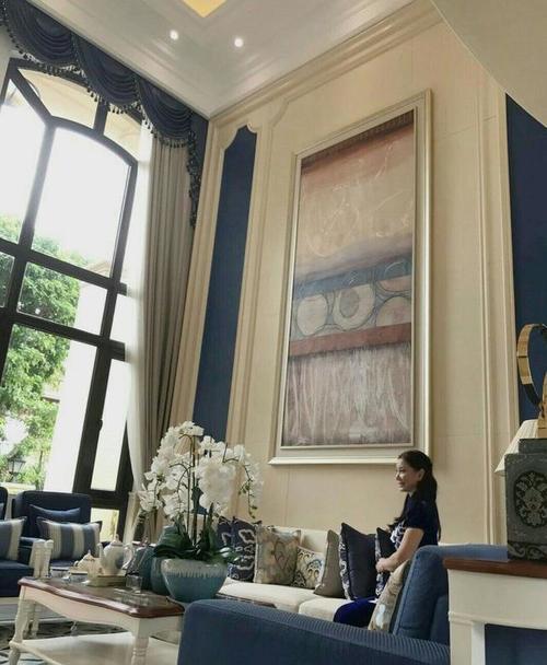 李雨桐晒上海千万豪宅，直言不蹭薛之谦热度，真有钱任性！