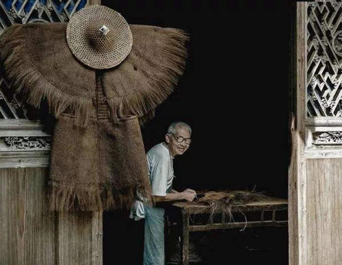 农村这4样老物件，农民家中有的别乱扔，如今价值不菲