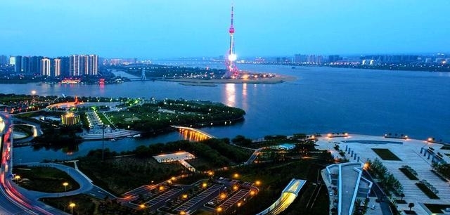 山东最小的地市，比济南小得多，不足半个威海，却比济宁临沂有钱