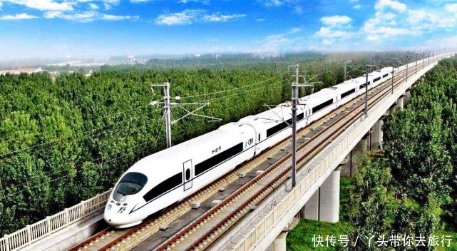 重庆新建的一条高铁，重庆到武汉仅要两个小时，预计在2020年通车