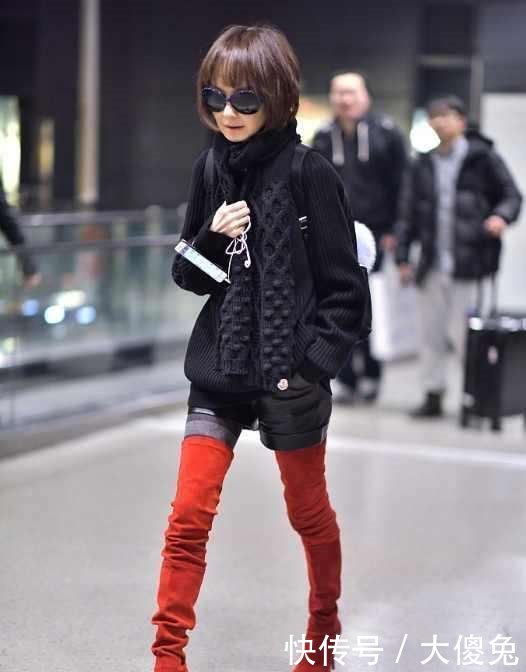 鲁豫脚踩8厘米高跟靴现身 丑出新高度! 网友 腿快细成针了