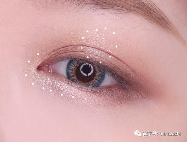 彩妆｜小眼睛有救了！10分钟get邓紫棋同款“魅惑diva眼妆”迷人