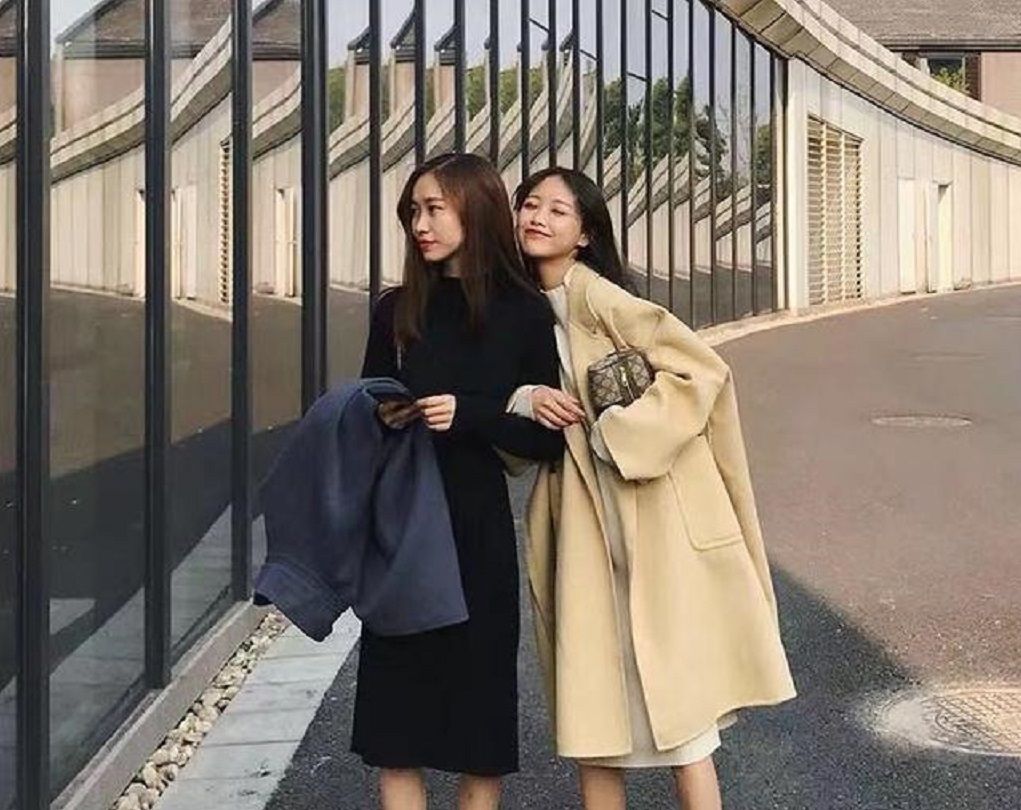  『女人』温柔型女人的穿搭,裙子+平底鞋,尽显气质与优雅