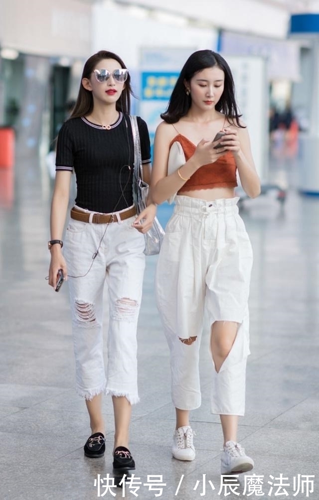  气质|路人街拍，靓女外搭一件白色半身裙，帅气又好看