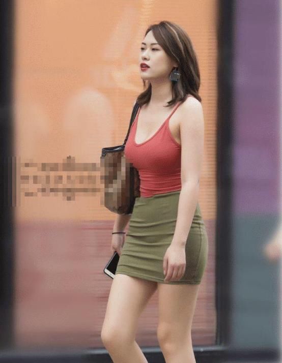  呈现|美女小姐姐顾盼流转，小姐姐优雅聪慧的穿搭，灵动非凡！