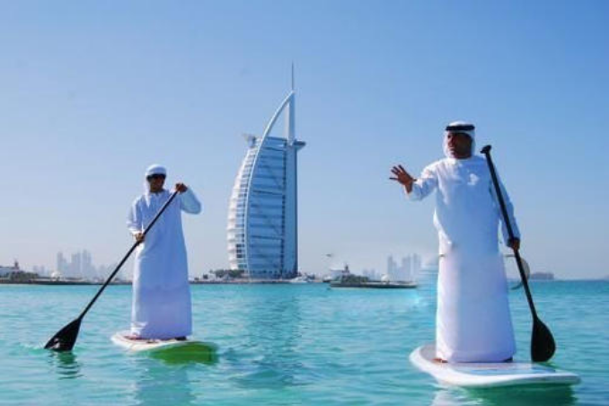 迪拜石油都快挖空了,为何还如此富裕?原因其实很简单