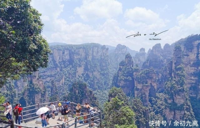 为什么中国的旅游景区几乎都收门票，而外国的旅游景区几乎不收？