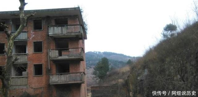 秦岭一小镇布局四家兵工厂，“小香港”成空城，墙上卫兵职责犹在