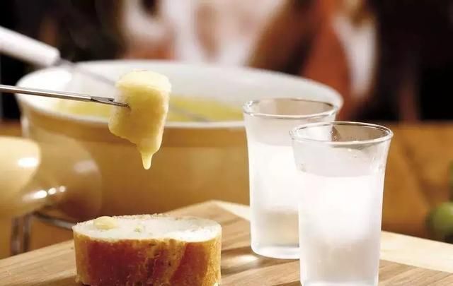 阿尔卑斯冰原列车,踏上瑞士最美风景之旅