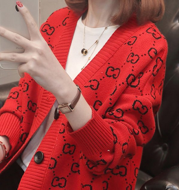 一米六以下女人,今秋不要穿风衣,多穿这种秋开衫,时髦显腿长