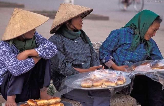 又一个“效仿”缅甸的国家，偏偏不给中国游客免签，要生气了！