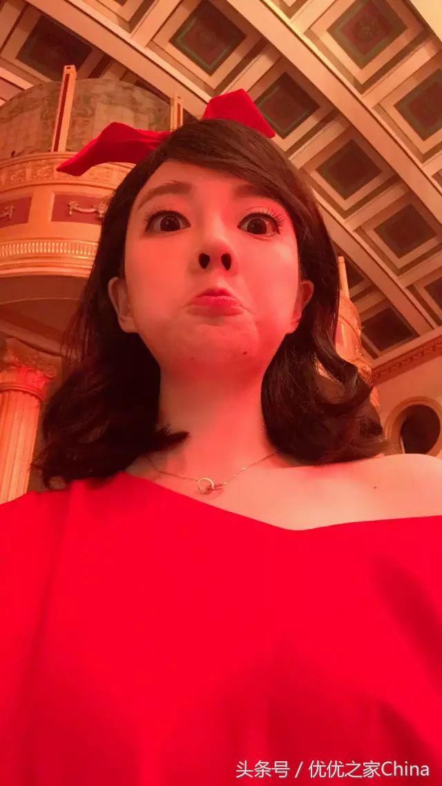 网红教科书：论斗鱼第一歌姬“冯提莫”和她的整容史