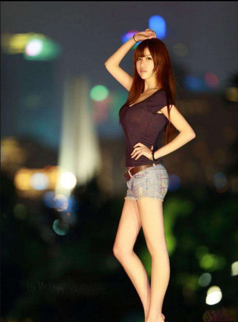 紧身裤包容各种身材，让你更加展现优美女人