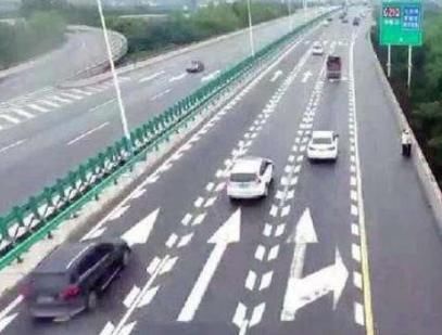 「种标志」真以为拿到驾照就会开车了?这4种道路标志,老车主看到都懵