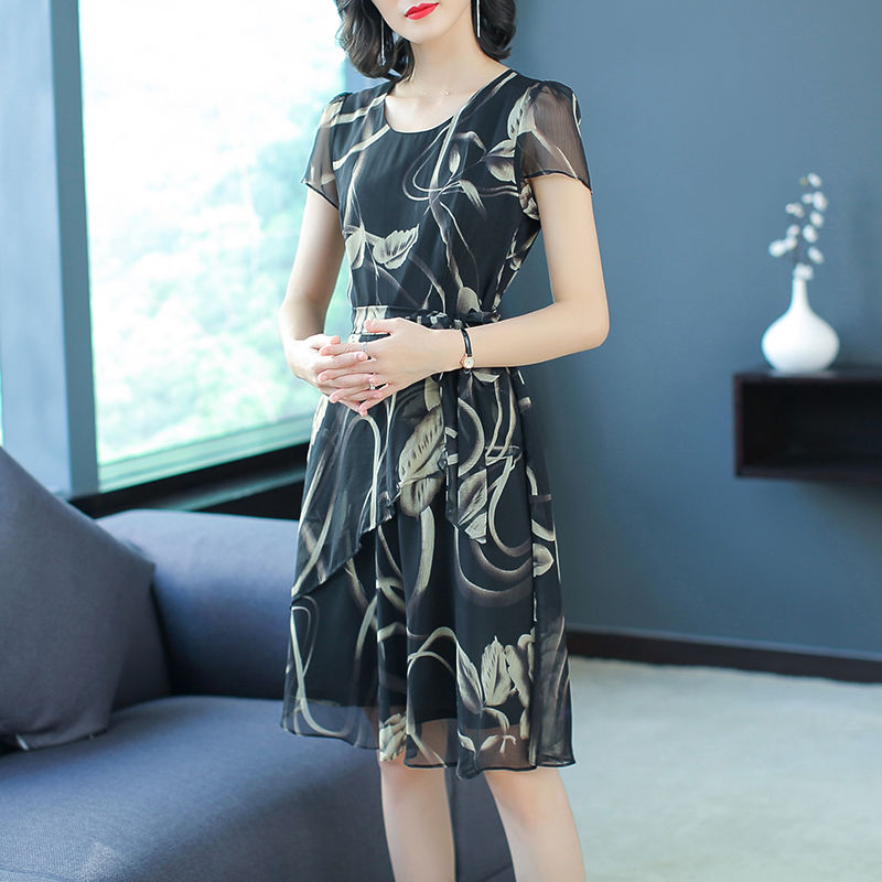 10款精致连衣裙，小姨一买就8套，广场上的舞伴争着要代买