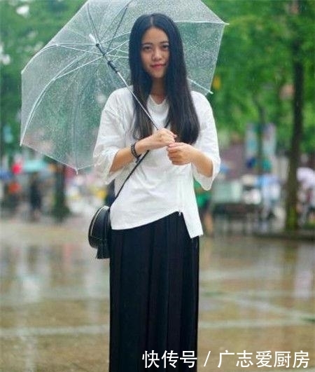  『美女』个性时尚的美女街拍：光彩照人的美女，给你时尚自信的感觉