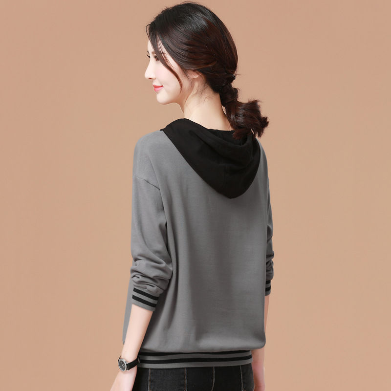 女人再没钱，也要有件“时髦”卫衣，轻松穿出女神范，特吸晴