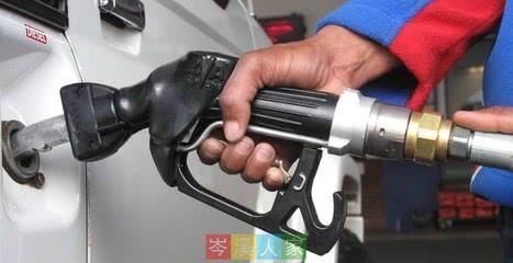 中午去加油更省钱？这五个加油谎言很多人都被骗了！