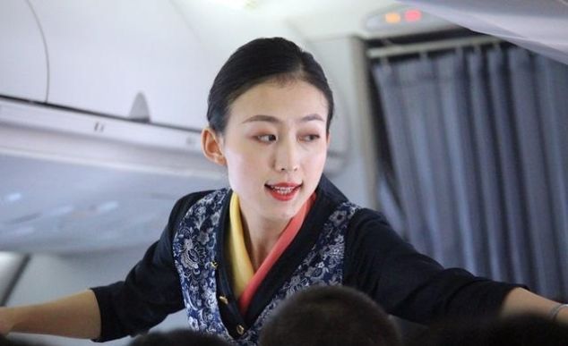  起飞|成都飞上海客机晚上起飞后出故障 空中盘旋1小时绕14圈降落