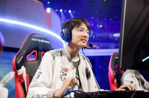  中野联动@IG、RNG、FPX战队接连失利，简单分析老牌强队的败因！