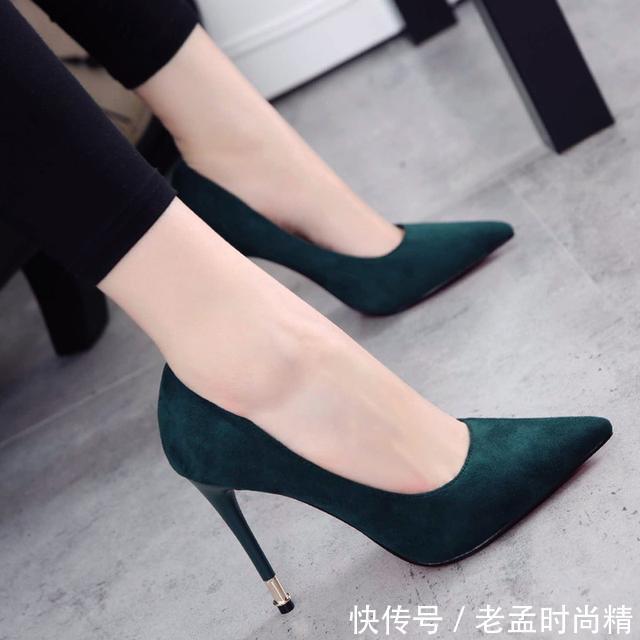  【女人】女人的鞋柜里永远少一双鞋子百搭尖头高跟鞋让你显瘦高挑又时髦