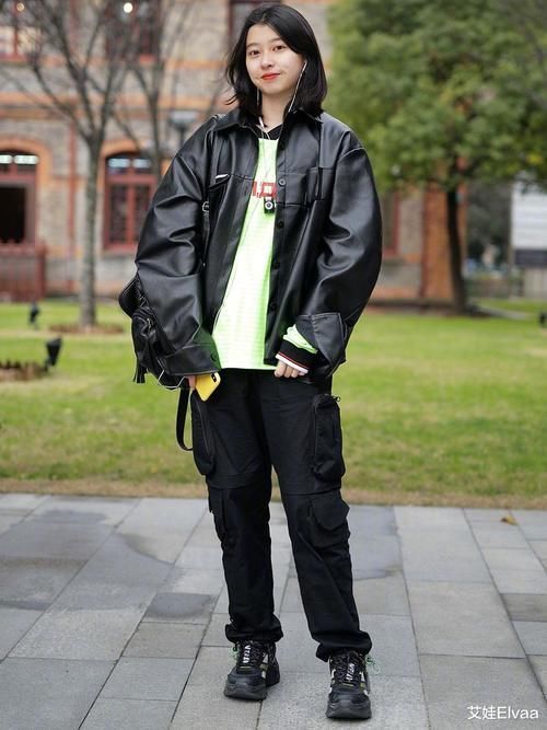  【不需要考虑】怎么穿黑色不显老这些穿搭造型，教你轻松玩转allblack