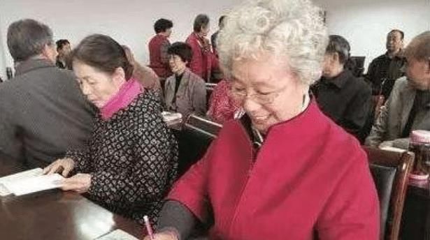  #延寿#延迟退休65岁进入倒计时? 平价＂延寿药＂遭疯抢, 将加快