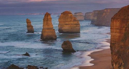 世界上唯一一个国土覆盖整个大陆的国家，被称＂骑在羊背上的国家