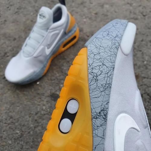  Nike■简直就是低帮版 Nike MAG！全新自动系带还有新配色！