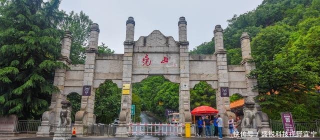 能与天下第一胜景黄山相媲美的名山竟然有它！去过的都一生难忘！