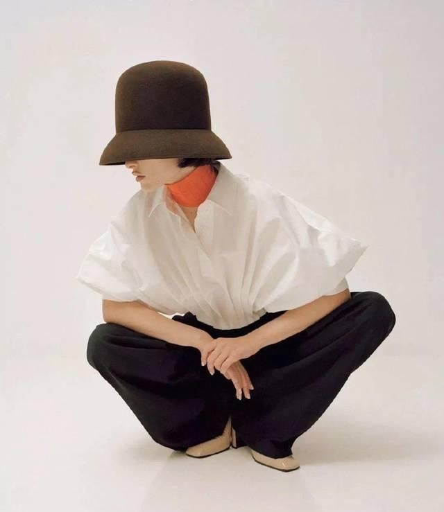  博主：这件衣服 是为时髦人准备的