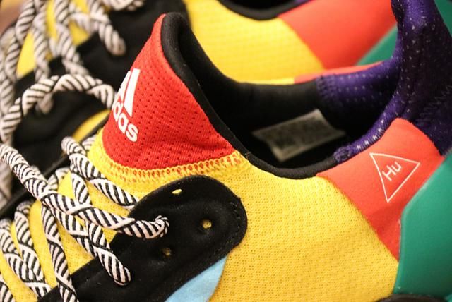 彩色拼接设计!菲董联名版 Solar Boost 实物细节近赏