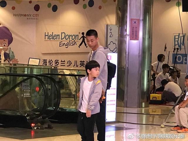 高至霆提醒粉丝警惕网络传销 网友：肤色变白不敢相认