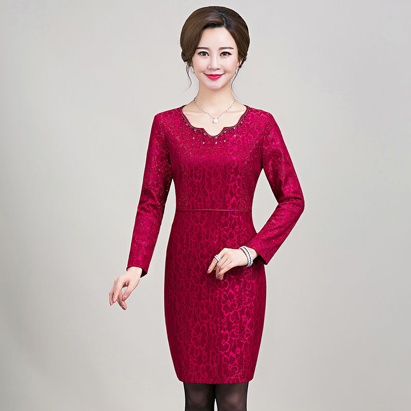 身材好的妈妈都这么穿,大气温婉,美如玉