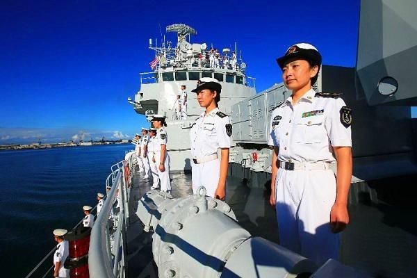 中国阅兵!海军发展速度令美感到压力,美国限制