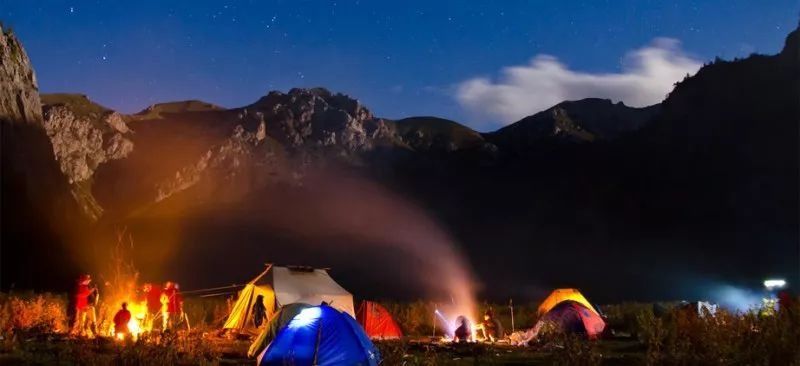 追寻传说中的七藏沟，将满眼秋色尽收眼底