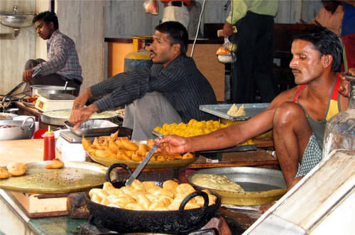 印度防拉肚子指南：别学印度人用手吃饭，一不小心就中招