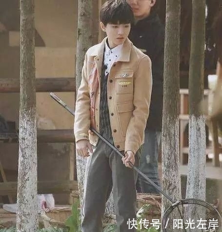  「动作」TFBOYS三小只回农村！千玺最悠闲，王源最真实，王俊凯最尴尬！