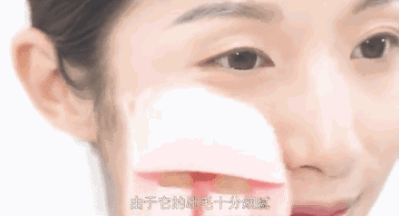 轻轻一刷，螨虫、痘痘黑头去无踪，还你光滑透亮好皮肤!