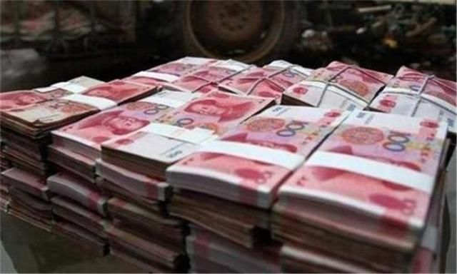 银行存款到期后，是手动转存还是自动转存好，以后要学精一些