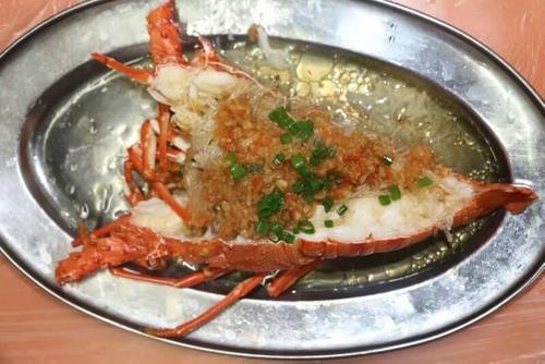 在三亚的碧海蓝天上我要飞得更高，看得更远