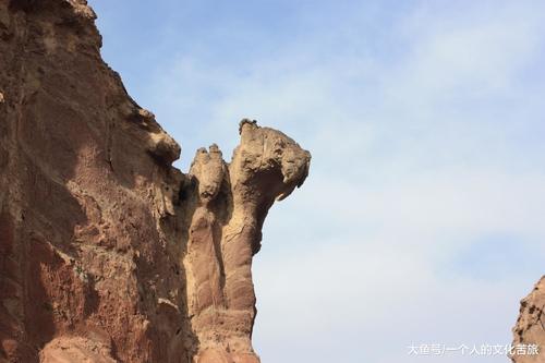 新疆旅游发现: 南疆柯坪县发现一条神秘大峡谷, 看看究竟有多美呢