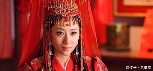  #低调#41岁刘思彤，出道22年形象多姿，如今低调嫁圈外富豪很幸福