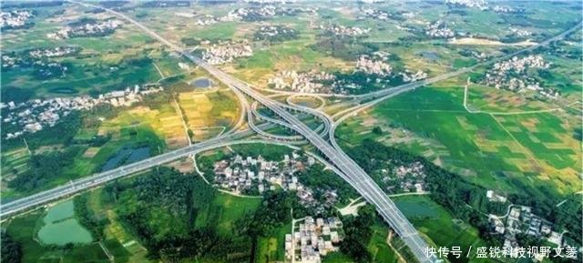 五条高铁将入驻湛江，彻底告别“大乡里进城”的艰难岁月