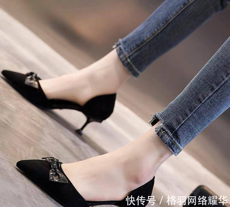  【舒适】经典的搭配少不了好鞋子，适合任何场合的高跟鞋，舒适百搭又时髦