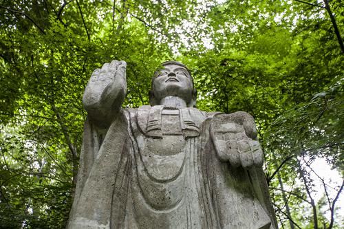 中国最霸道的景区就在浙江，门票75元要买两道，但很多人去玩！