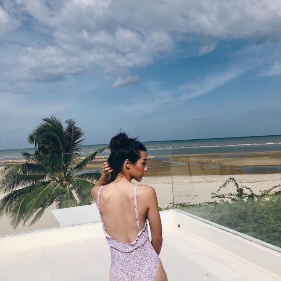 说到泳池时尚，还要看泰国小姐姐