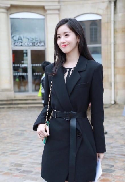 奶茶妹妹变抹茶妹妹？看奶茶妹妹的搭配，阔太与网红的实力差距