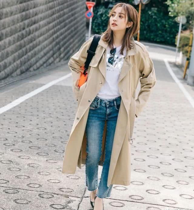  『春夏』它才是贯穿四季的高级色，春夏穿更出彩